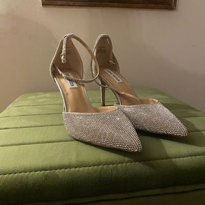 Steve Madden Twinkle Pump Embellished Sparkle Rhinestone